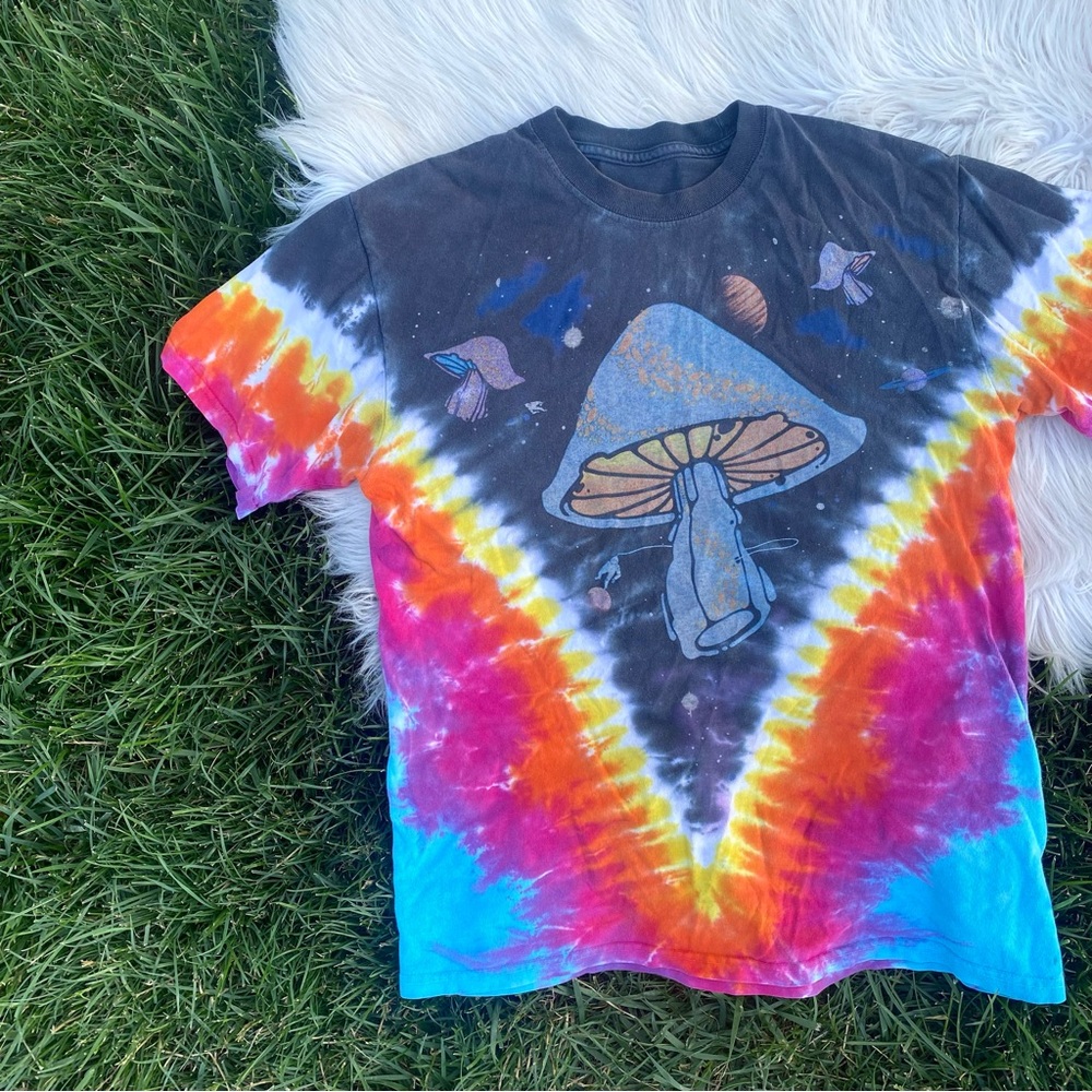 Liquid Blue Tie Dye Mushroom Space Graphic Tee Psychedelic
